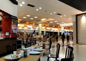 Fechamentos de um MCDonald’s e cinema: Shopping encerrou atividades
