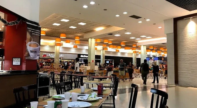 Fechamentos de um MCDonald’s e cinema: Shopping encerrou atividades