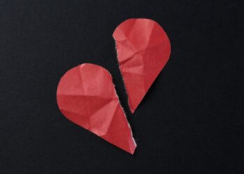 Jornalista que trabalhou na Globo se tornou centro das atenções e traiu o marido