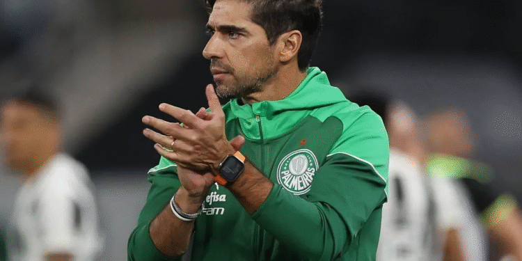 Abel Ferreira recebe comunicado sobre saída no Palmeiras
