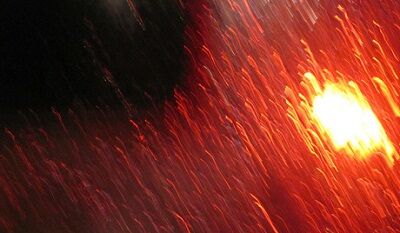 Chuvas de sangue e trovões verdes: o lado obscuro das tempestades mais raras do planeta