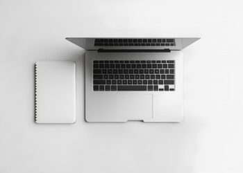 Robôs de IA estão atropelando profissionais do RH e já fazem entrevistas