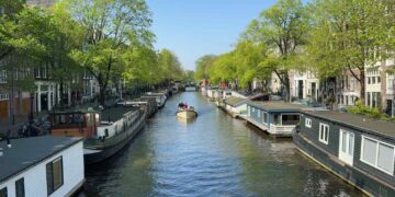 País mais seguro do mundo para visitar não é tão caro assim