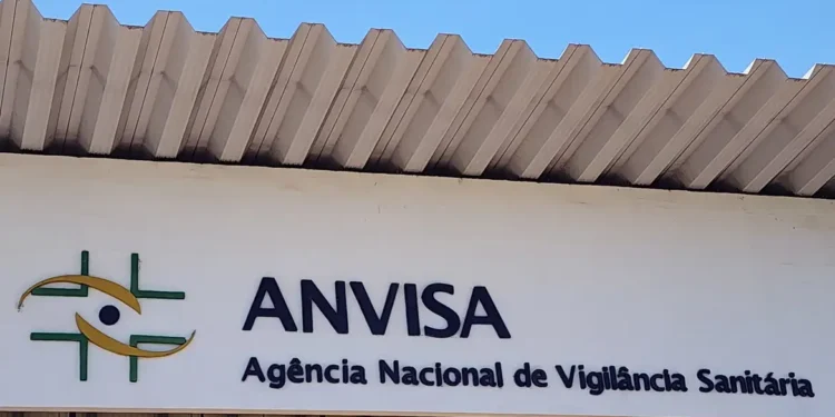 Anvisa toma decisão surpreendente sobre venda de cannabis no Brasil