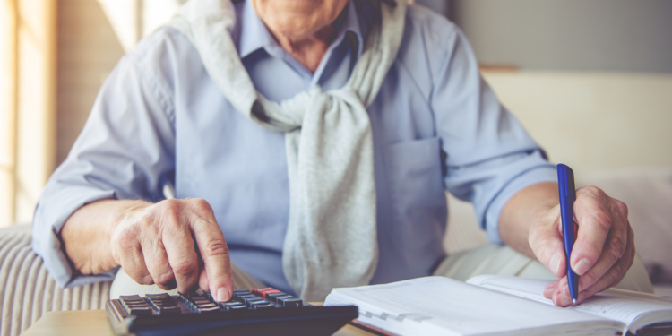 Adeus aposentadoria aos 67 anos! Nova idade está oficializada para toda população neste país