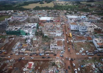 Após tragédia no Paraná, ciclones tomam novo destino e Brasil fica atento