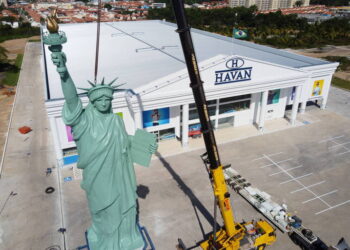 Estátua Havan