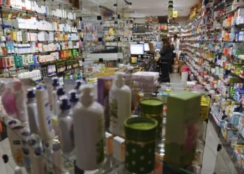 Histórica rede de farmácias bate na porta da falência e está prestes a fechar