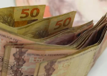 Famílias de baixa renda ganham mais um auxílio aprovado pelo Governo