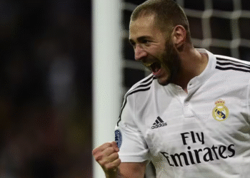 Benzema escolhe 11 melhores jogadores da história e elege 4 brasileiros na lista