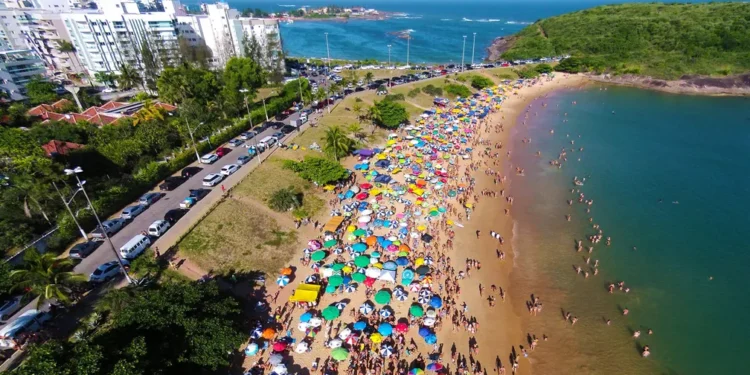 Turistas vão ter que pagar para entrar nessa cidade: taxa de visitação será cobrada