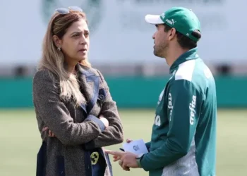 Leila Pereira comunica Abel Ferreira e treinador decide sobre venda de jogador