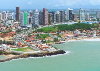 Cidade do Nordeste tem praia que lembra o Caribe e é o melhor lugar para ficar em paz