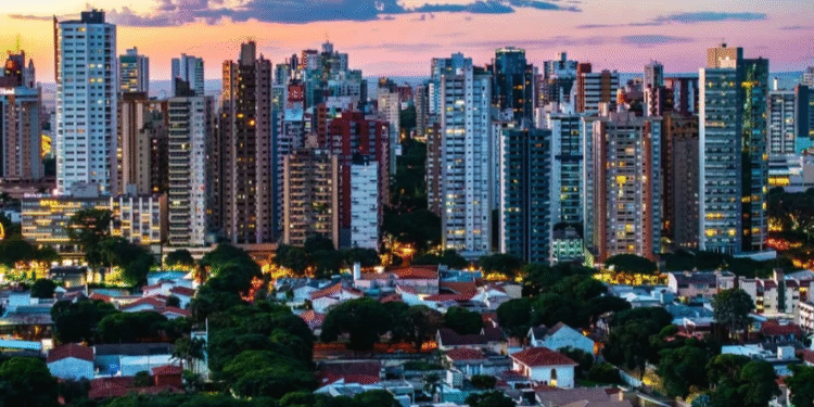 Cidade brasileira virou referência mundial em limpeza urbana e comportamento dos moradores