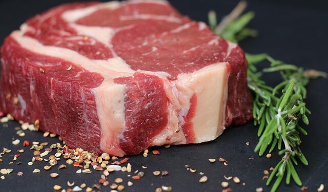 Carne duas vezes mais barata que carne de porco é pouco usada no Brasil