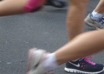 O que está acontecendo com sua saúde quando seu corpo está formigando?