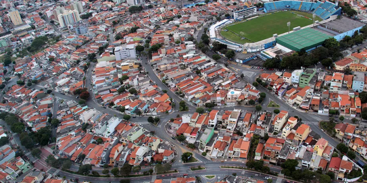 Aposentados encontram refúgio em cidade do Brasil para ter vida tranquila
