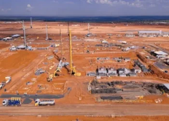 Maior fábrica do mundo chega ao Brasil e vai custar R$ 24 bilhões em cidade de 8 mil habitantes