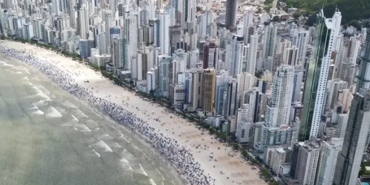 Metro quadrado mais caro do Brasil fica em cidade com prédio que arranha o céu