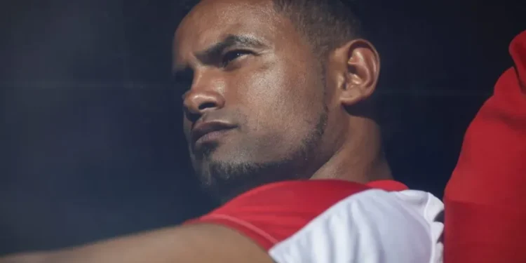 Goleiro Bruno voltou da prisão e fechou com time da primeira divisão