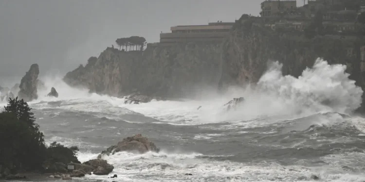 Ciclone causou devastação e deu prejuízo de 1 bilhão de euros neste país