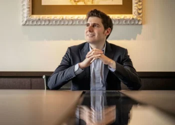 Brasileiro que fundou uma rede social