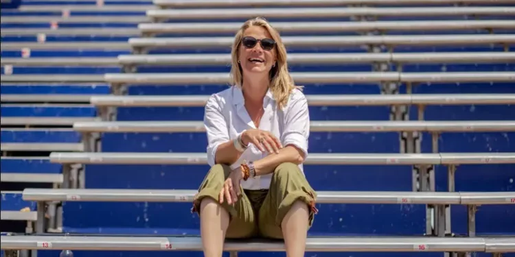 Enquanto Fátima Bernardes ganhava quase R$ 2 milhões por mês, Mariana Becker chega à Globo com salário menor e em nova função