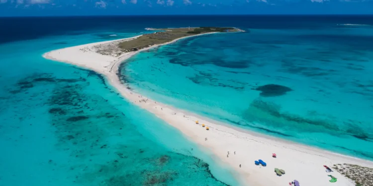 Enquanto todo mundo vai a Cancún, praias secretas da Venezuela seguem intocadas