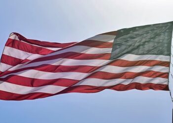 Países da África e Europa armam aviões para invasão nos Estados Unidos no mês de junho com muitos torcedores