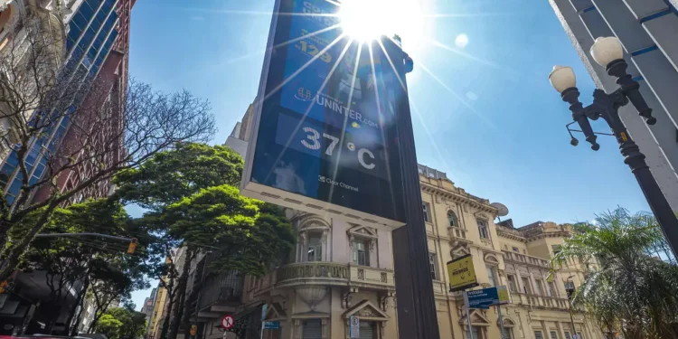 Segunda capital mais gelada do Brasil foi vencida pelo sol e registrou calor de quase 40°C