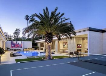 Digital Influencer comprou mansão de R$ 200 milhões com luxo de gente rica