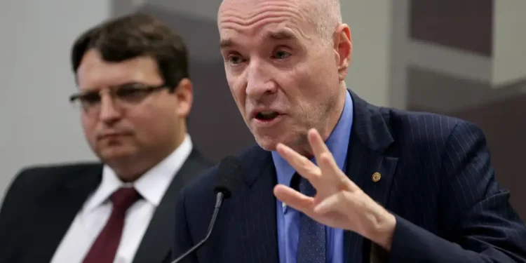 Eike Batista achou petróleo no Brasil e encheu os bolsos com 3 bilhões de barris