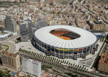 Obra no maior estádio fantasma do mundo vai ter um novo passo