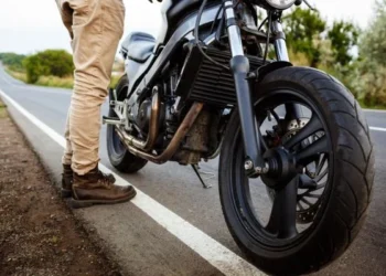 Projeto de lei pode punir brasileiros que têm moto barulhenta