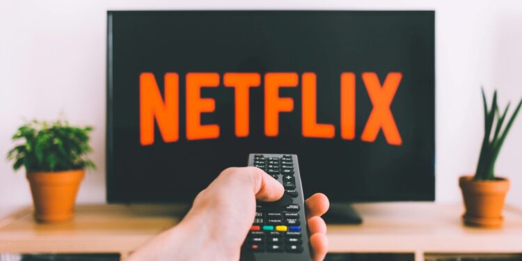 Netflix faz acordo histórico e vai exibir filmes de concorrente bilionária