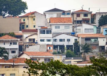 Proprietários de casas com mais de 10 anos recebem comunicado geral de segurança e cuidados