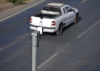 Rodovias brasileiras recebem novos radares de velocidade inteligentes