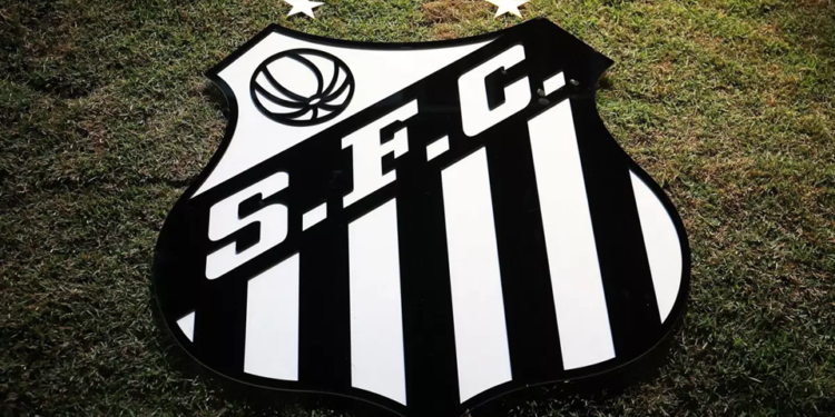 Enquanto Palmeiras vendeu R$ 88 milhões na janela de transferências, Santos superou expectativas
