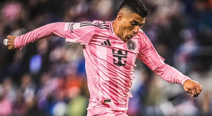 Jogador de futebol que trabalhava de flanelinha nas ruas alcançou renda de R$ 7 milhões por mês