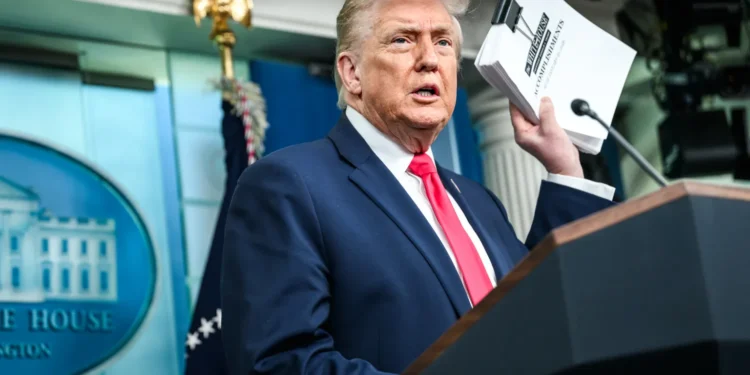 Estados Unidos rompe acordo histórico e se junta ao Irã em grupo seleto