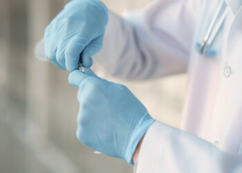 Cientistas fazem milagre e jovem tetraplégico volta a se mover