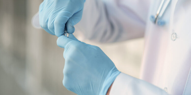 Cientistas fazem milagre e jovem tetraplégico volta a se mover