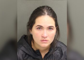 Esposa de cantor sertanejo foi presa nos EUA e o motivo é surpreendente