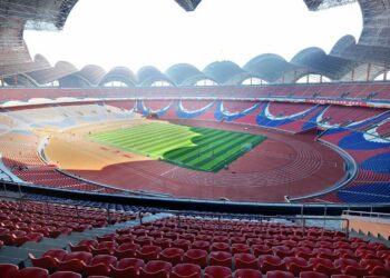 Maior estádio do mundo fica na Coreia do Norte e comporta 150 mil pessoas