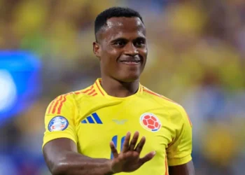 Jhon Arias volta atrás na decisão sobre acertar com o Palmeiras