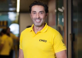 Enquanto Roberto Justus tem patrimônio de mais de R$ 1 bilhão, João Adibe tem fortuna muito maior