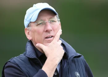 Com aporte de R$ 10 milhões, John Textor ganha novo endereço de 750 m² no Rio