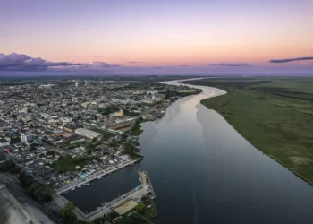 Maior lago do Brasil tem 290km e fica em cidade pouco conhecida