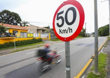 Velocidade máxima nas estradas foi alterada e aumentada nas principais vias de capital