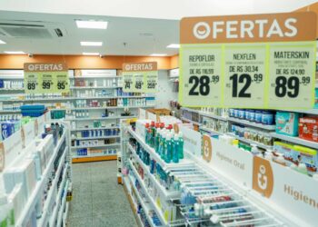 Pessoas que colocam o CPF nas compras em farmácias recebem comunicado geral